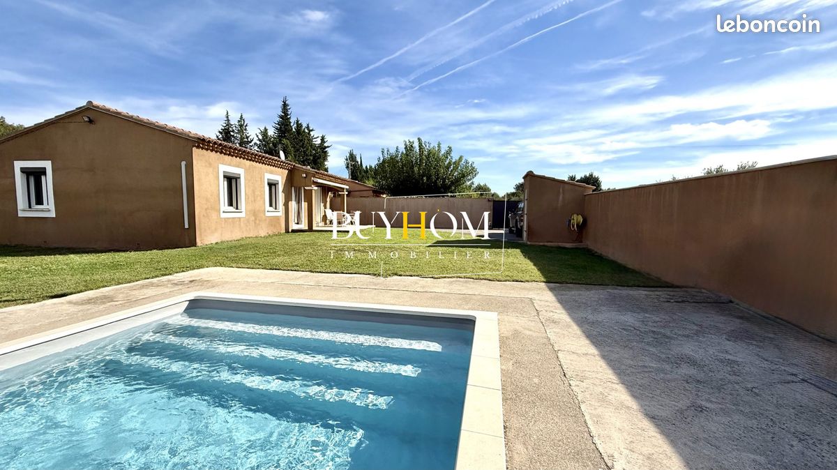 Maison 4 pièces 75 m² · à Mollégès · 75 m² · 395 000 €