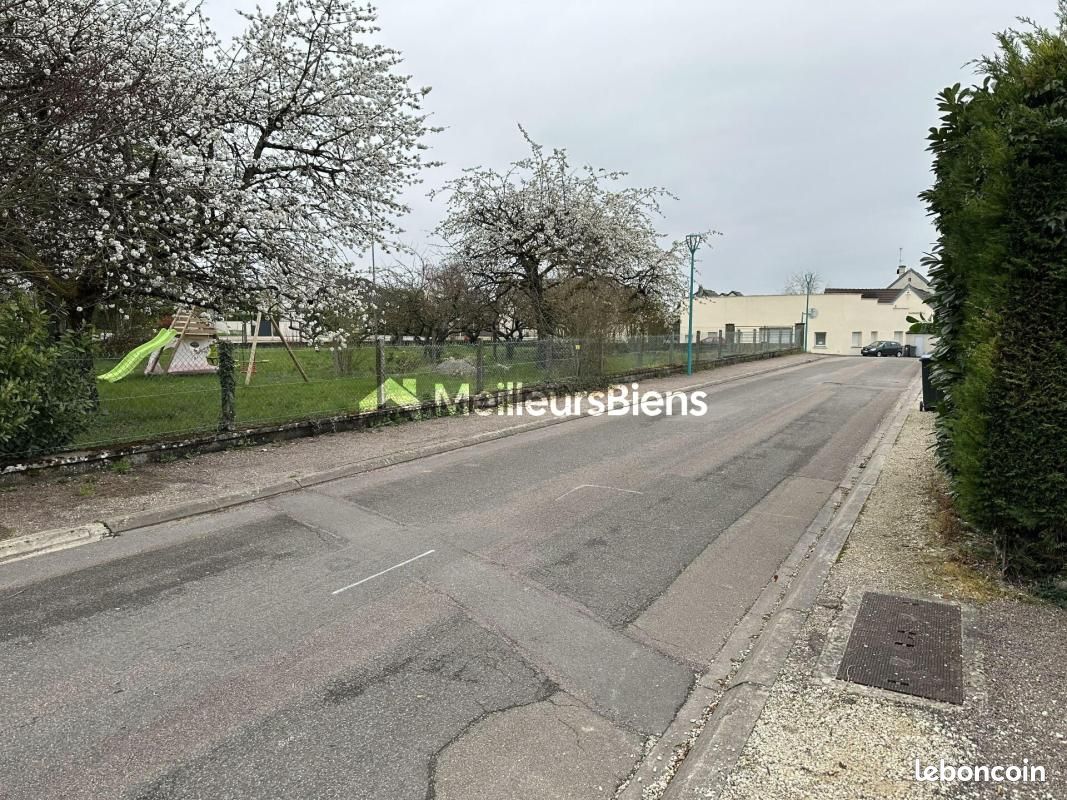 Terrain 581 m² Varois Et Chaignot · à Varois-Et-Chaignot · 150 000 €