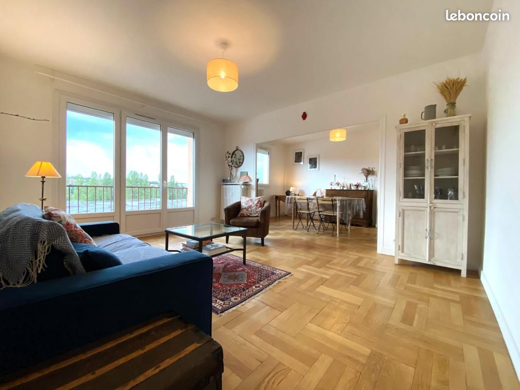 Appartement 5 pièces 108 m² · à Limoges · 108 m² · 900 €
