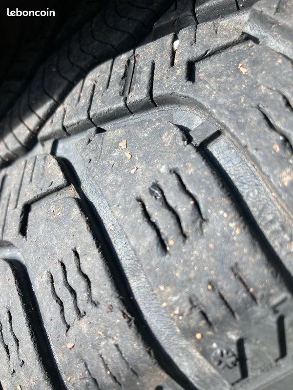2 Pneus 205/65/R15 (image 2)