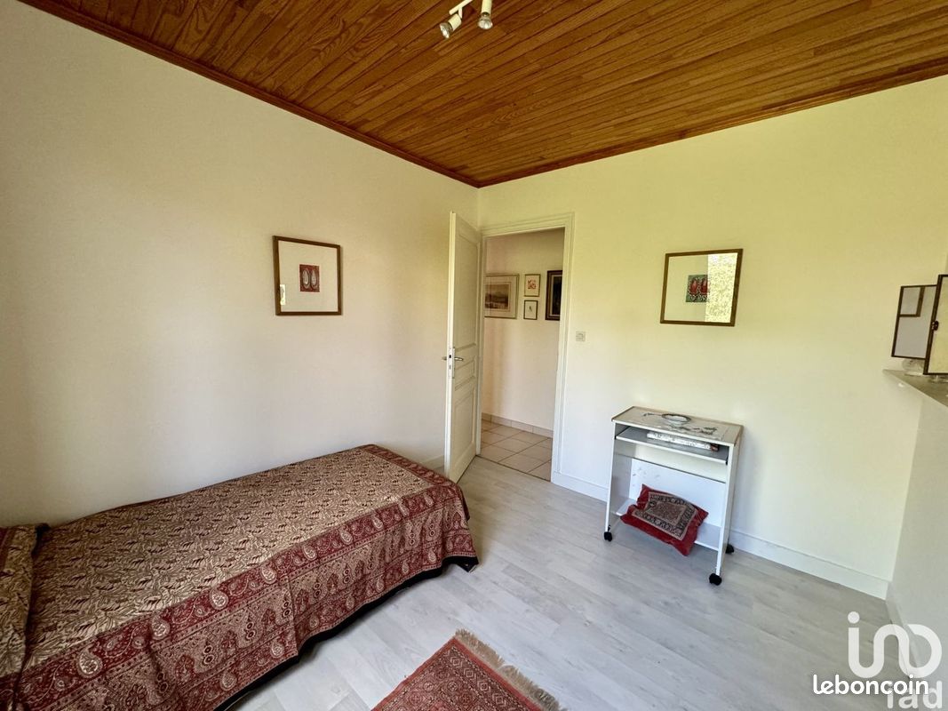 Maison 8 pièces 193 m² - Pérignac 16250 (image principale 9)