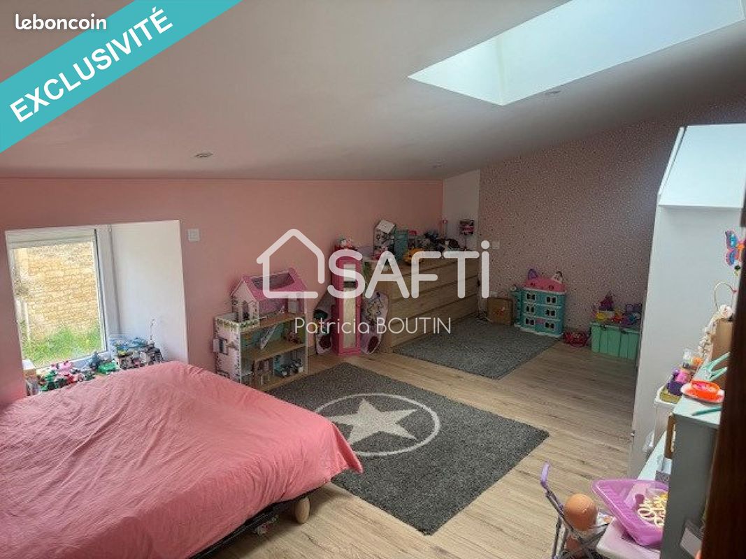 Maison 5 pièces 169 m² - Vouillé 79230 (image principale 6)