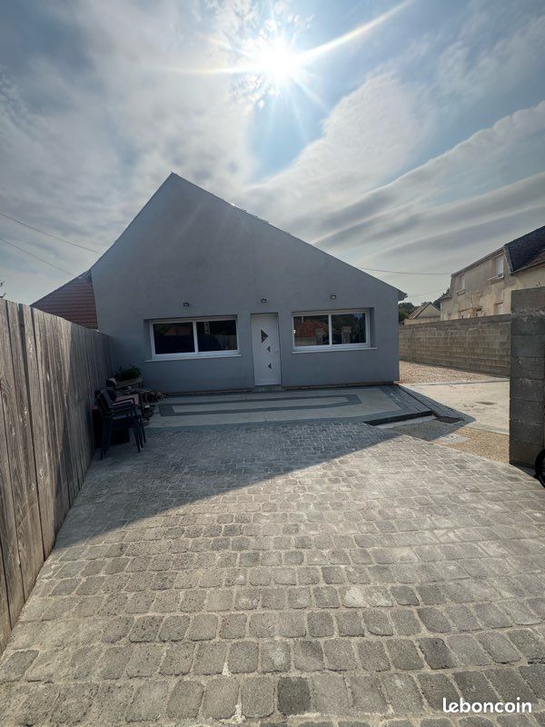 Maison 6 pièces 151 m² · à Saint-Lyé · 151 m² · 220 000 €