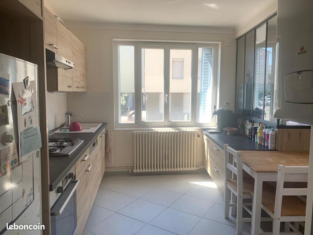 Appartement 4 pièces 70 m² · à Bourg-en-Bresse · 70 m² · 706 €
