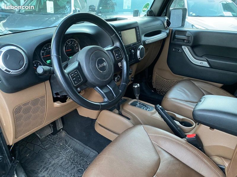 Jeep WRANGLER UNLIMITED 3.6 V6 284CH SAHARA BVA (image 6)
