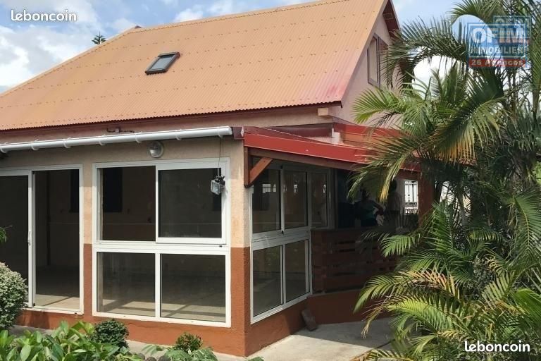 Maison 6 pièces 143 m² · à Saint-Pierre · 143 m² · 1 466 €