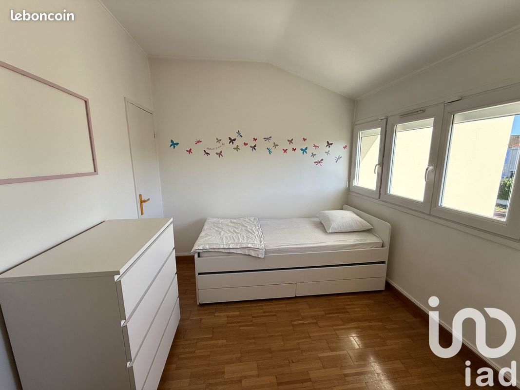 Maison a louer montigny-le-bretonneux - 5 pièce(s) - 98 m2 - Surfyn