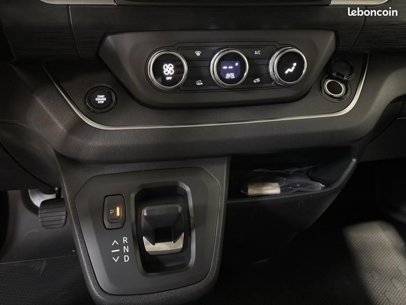 Renault Trafic Fg L2H1 3T 2.0 Blue dCi 150ch Cabine Approfondie red edition (image 12)