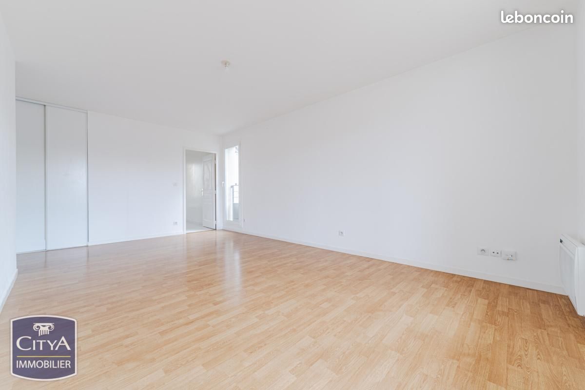 Appartement 3 pièces 64 m² · à La Riche · 64 m² · 186 000 €
