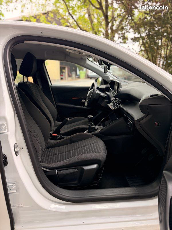 Peugeot 208 Auto-École / Double Commande 1.5 HDi 100ch 2022 – photo 8