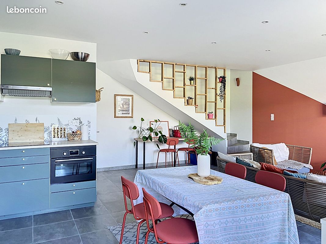 Maison 5 pièces 108 m² · à Meyreuil · 108 m² · 375 000 €