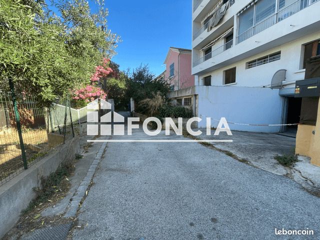 Parking 60 m² Toulon (image 6)