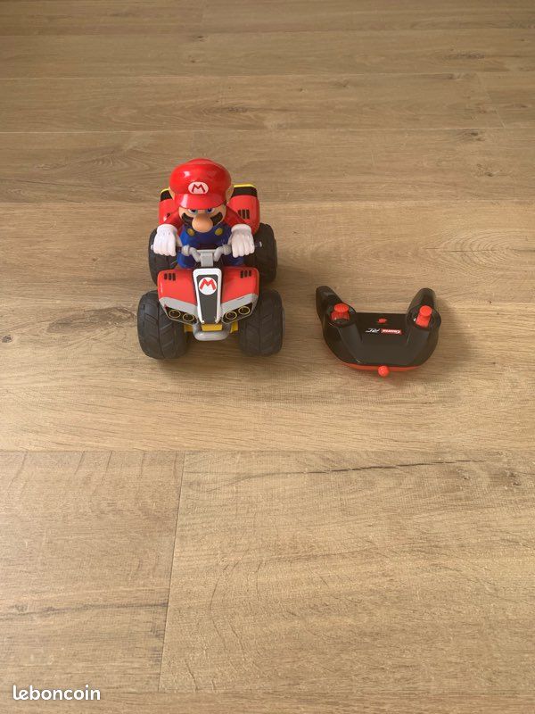 Voiture Mario télécommandée (image 1)