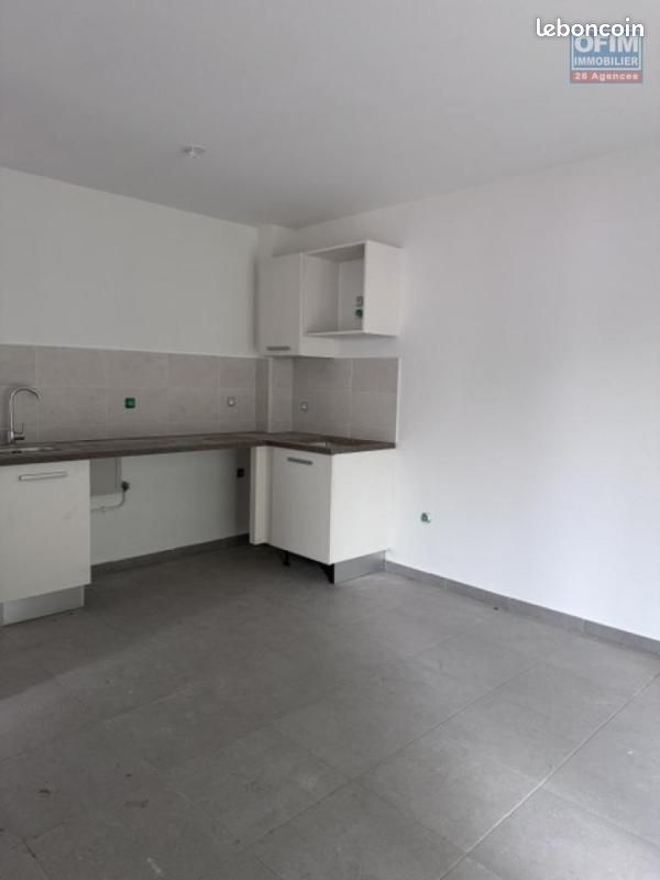 Appartement 2 pièces 36 m² · à Saint-Denis · 36 m² · 620 €