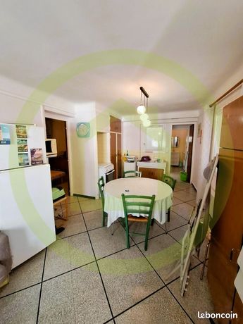 Appartement 5 pièces 61 m²