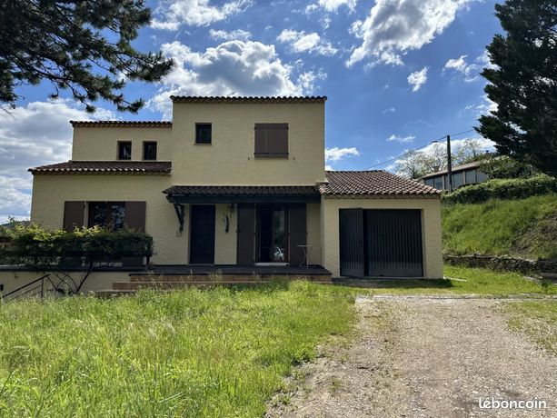 Propriété 6 pièces 140 m²