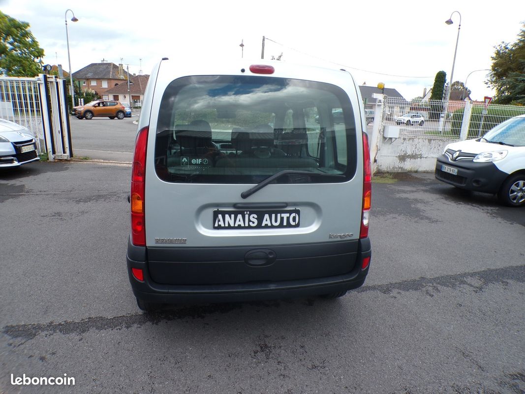 RENAULT KANGOO 1.2 16V Expression (image 11)