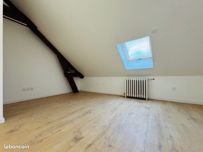 Appartement 2 pièces 28 m² · à Creil · 27,9 m² · 75 000 €