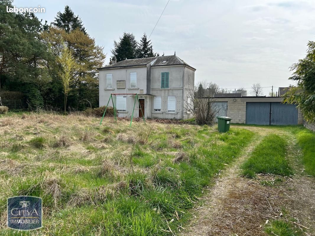 Maison 4 pièces 100 m² · à Sedan · 100 m² · 109 000 €