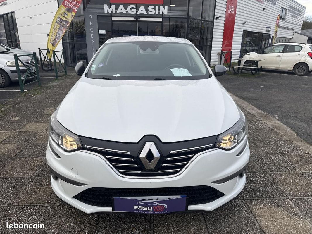 RENAULT MEGANE Mégane 1.2 Energy TCe - 130 IV BERLINE GT Line 17\' (image 3)