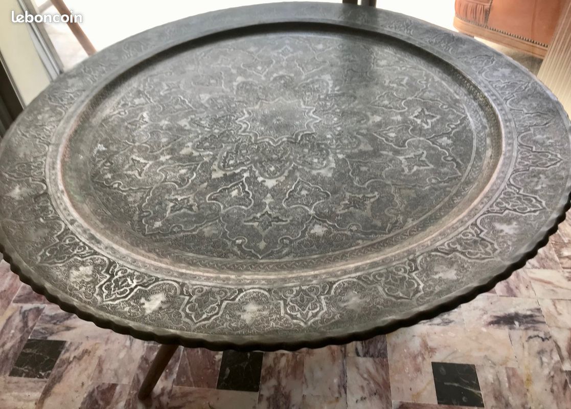 Objets anciens perses (image 1)