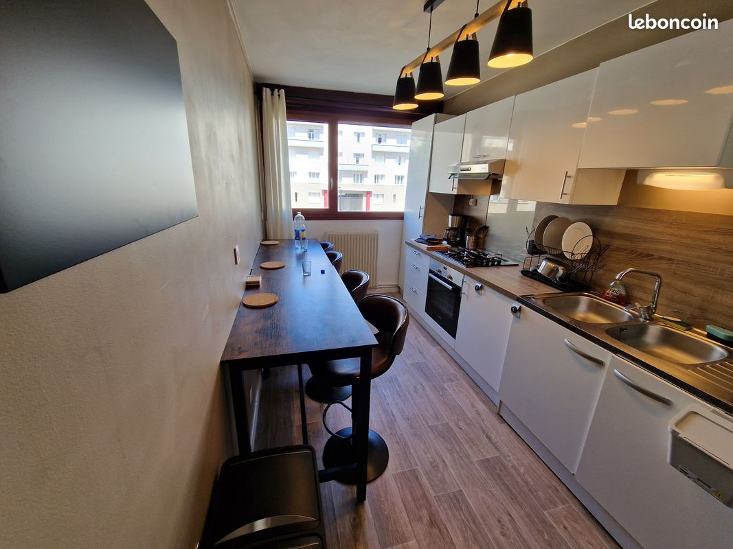 Appartement 1 pièce 16 m² · à Saint-Étienne · 16 m² · 350 €/mois