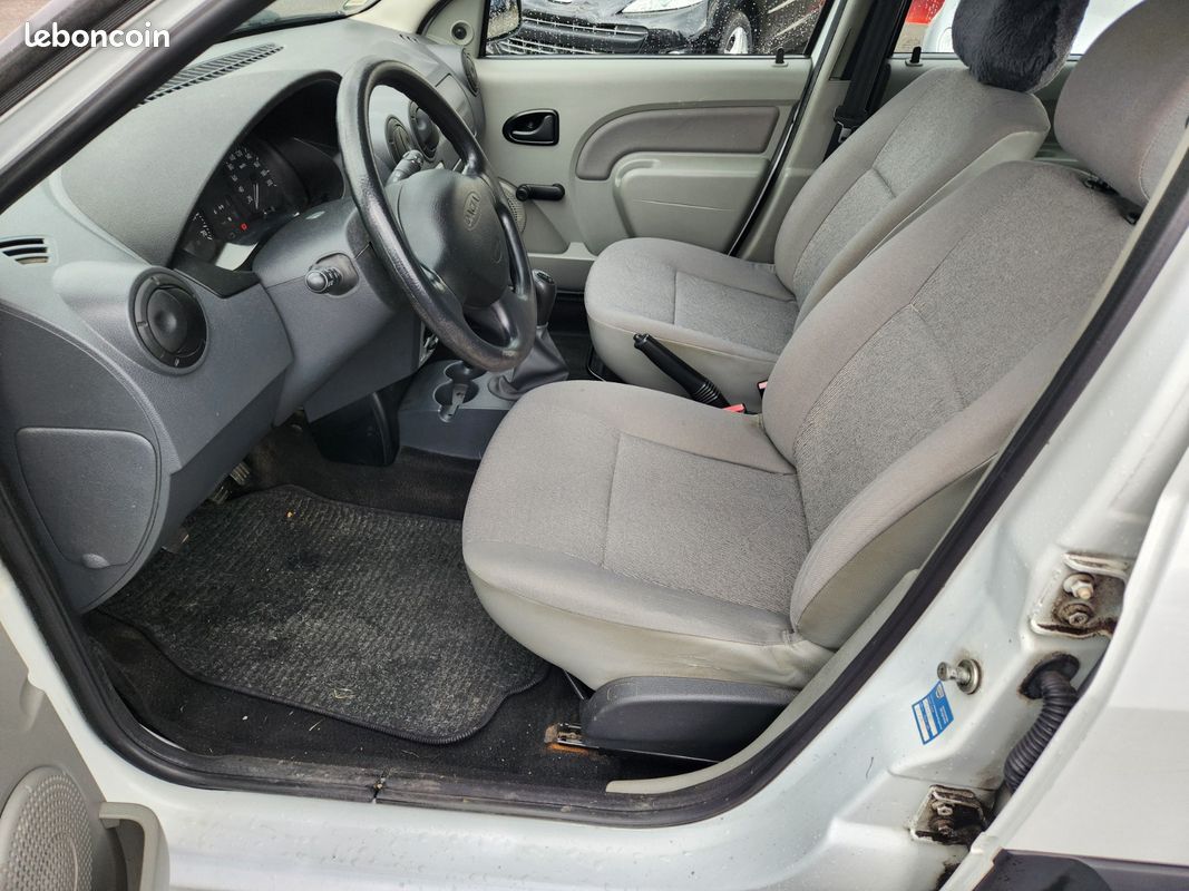 DACIA LOGAN 1L5 DCi 86CH (image 6)