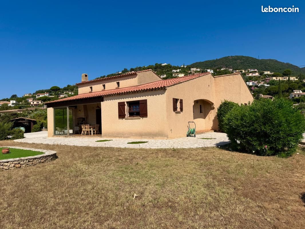 Maison 4 pièces 149 m² · à Cavalaire-sur-Mer · 149 m² · 945 000 €