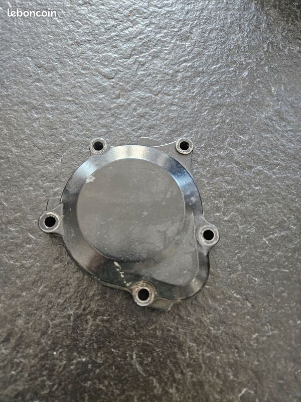 Carter moteur gsxr 1000 k1 k2 (image 1)