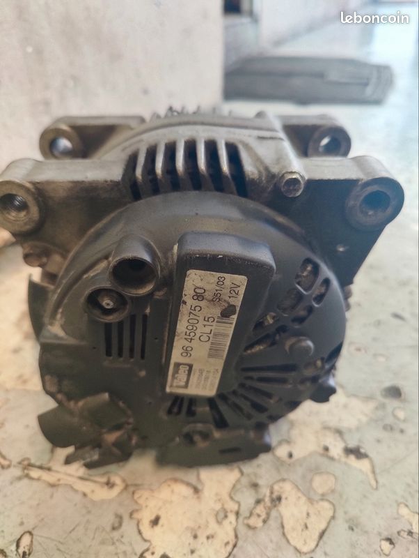 Cache trou charnière gauche BEKO 4853150100