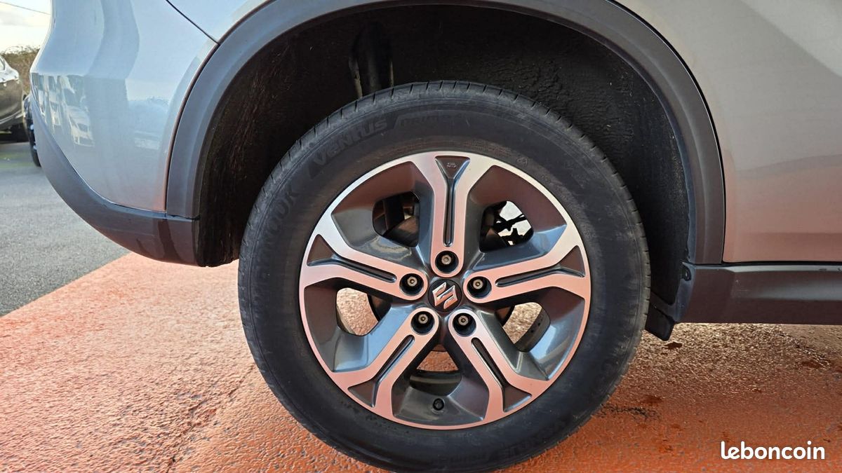 Suzuki VITARA 1.6 VVT PACK AUTO (image 9)