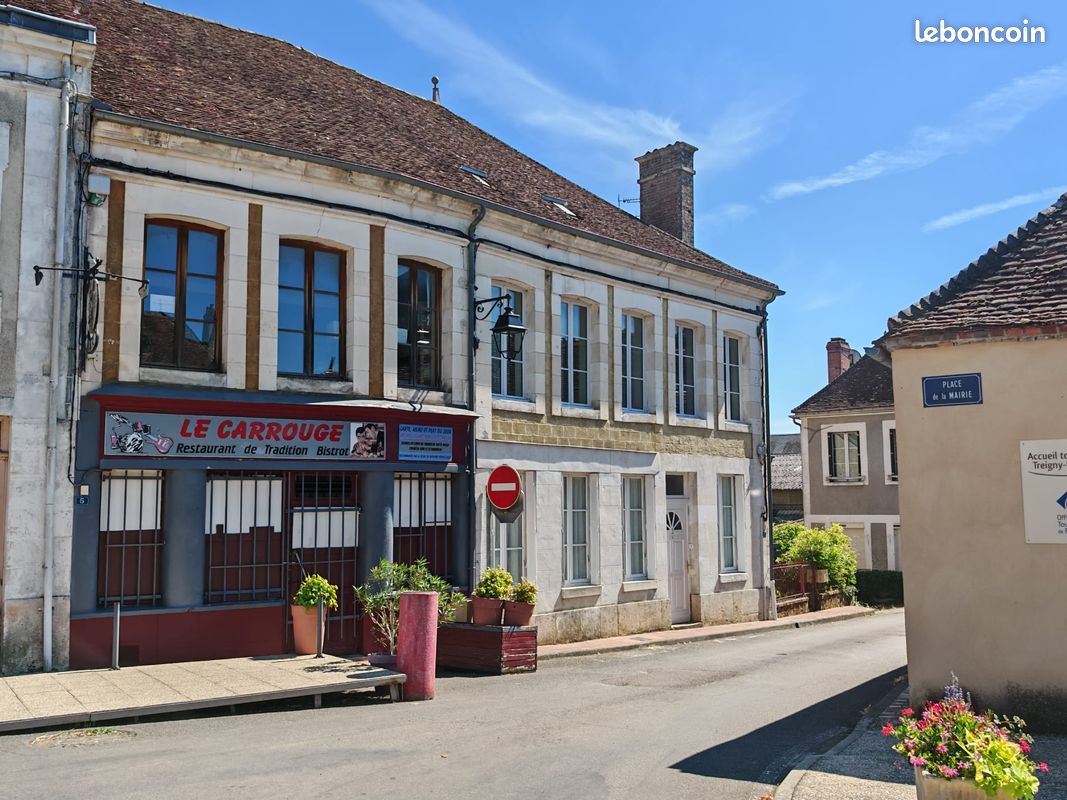 Maison 7 pièces 190 m² · à Treigny-Perreuse-Sainte-Colombe · 190 m² · 210 000 €