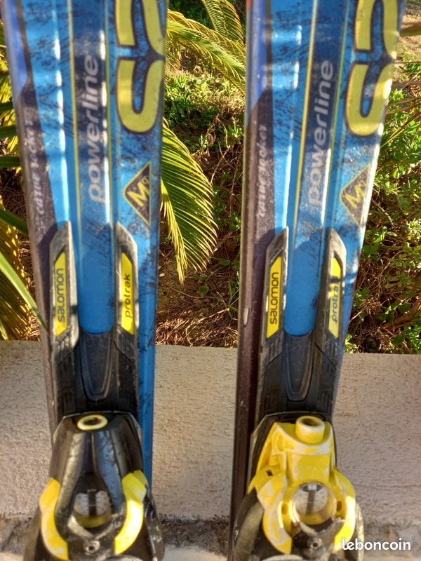 Skis adulte Salomon Powerline Protrak Carve Rocker, ce sont des