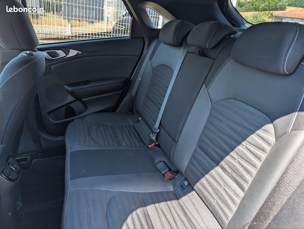 🚘Kia Ceed GT LINE 1,6 CRDI 136 Ch DCT7 Eco-Dynamics+🚘 (image 14)