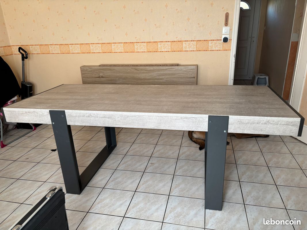 Table (image 1)