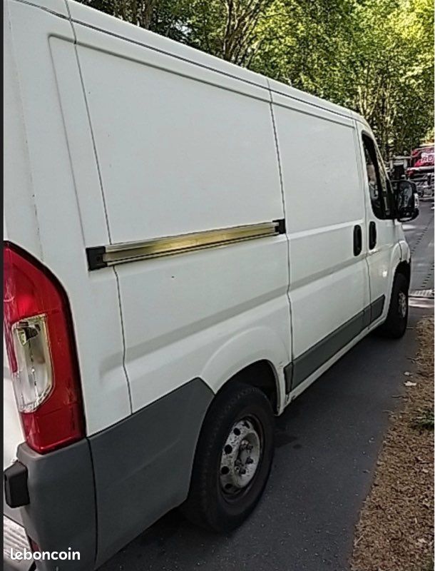 PEUGEOT Boxer 2.2 HDi 110 (image 3)