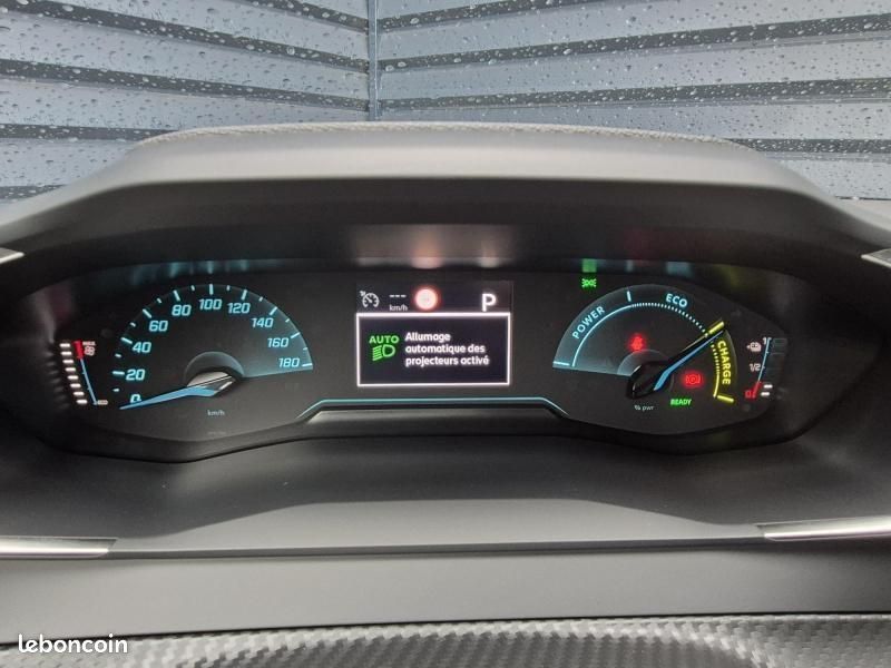 Peugeot 208 e-208 136ch Style (image 23)