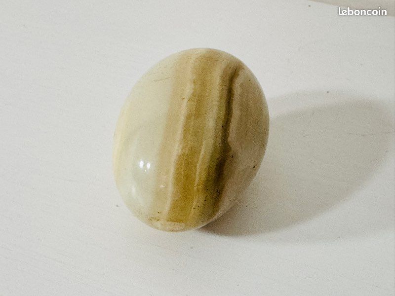 Oeuf en pierre naturelle onyx 7 cm , très bon état (image 5)