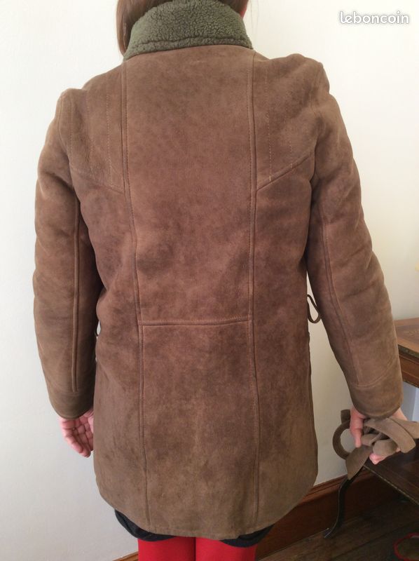 Manteau Vintage En Mouton Véritable - Marque Peau D'Âne, Taille 46, Couleur Marine - Style Basique Mi-long