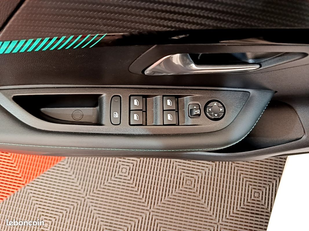 Peugeot 208 (2) PureTech 100 Allure Business (image 48)
