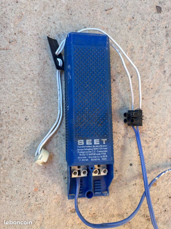 Transformateur électronique SEET 7730 - 10-60W, Entrée 230V, Sortie 12V - Pour Halogène - Occasion
