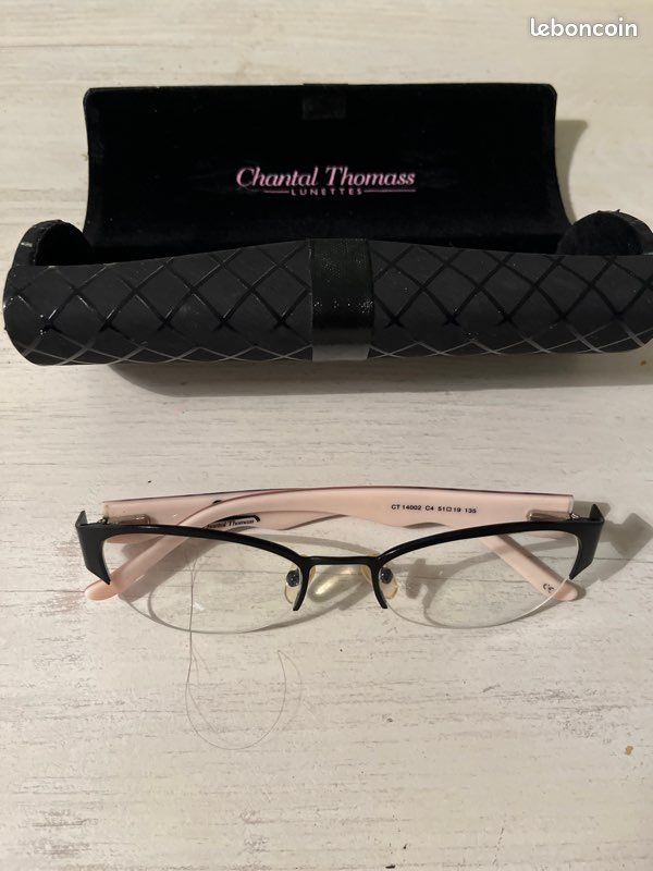 Lunettes De Soleil Girly Chantal Thomass - Monture Rose Poudré - Occasion