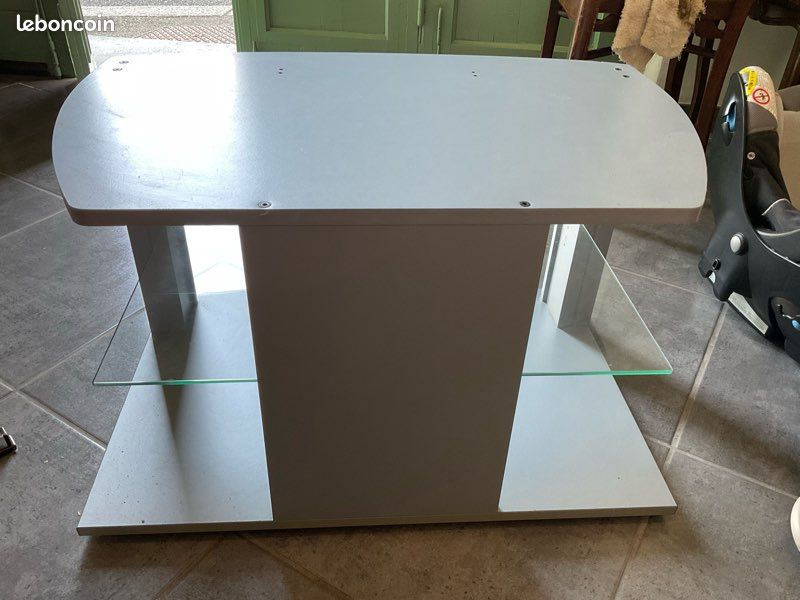 Meuble télé ou autre fonction. Hauteur 45cm. Largeur 48cm. Longueur 72 cm. Plateau verre démontable (image 4)