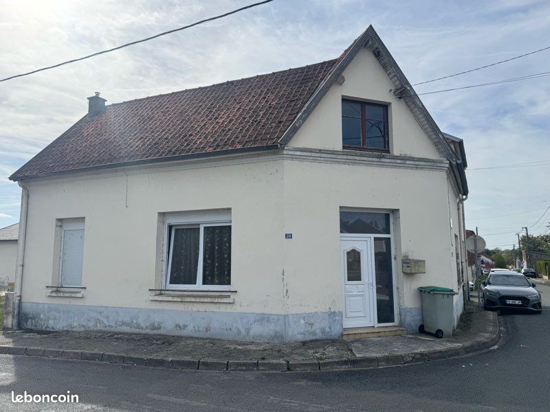 Maison 9 pièces 120 m² · à Doingt · 120 m² · 76 000 €