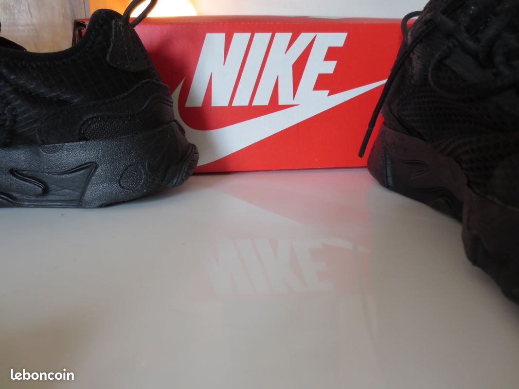 Taille Rare adulte ou Enfant : 38 Nike React Live Low Noir/Rouge GS Baskets Basses (image 6)