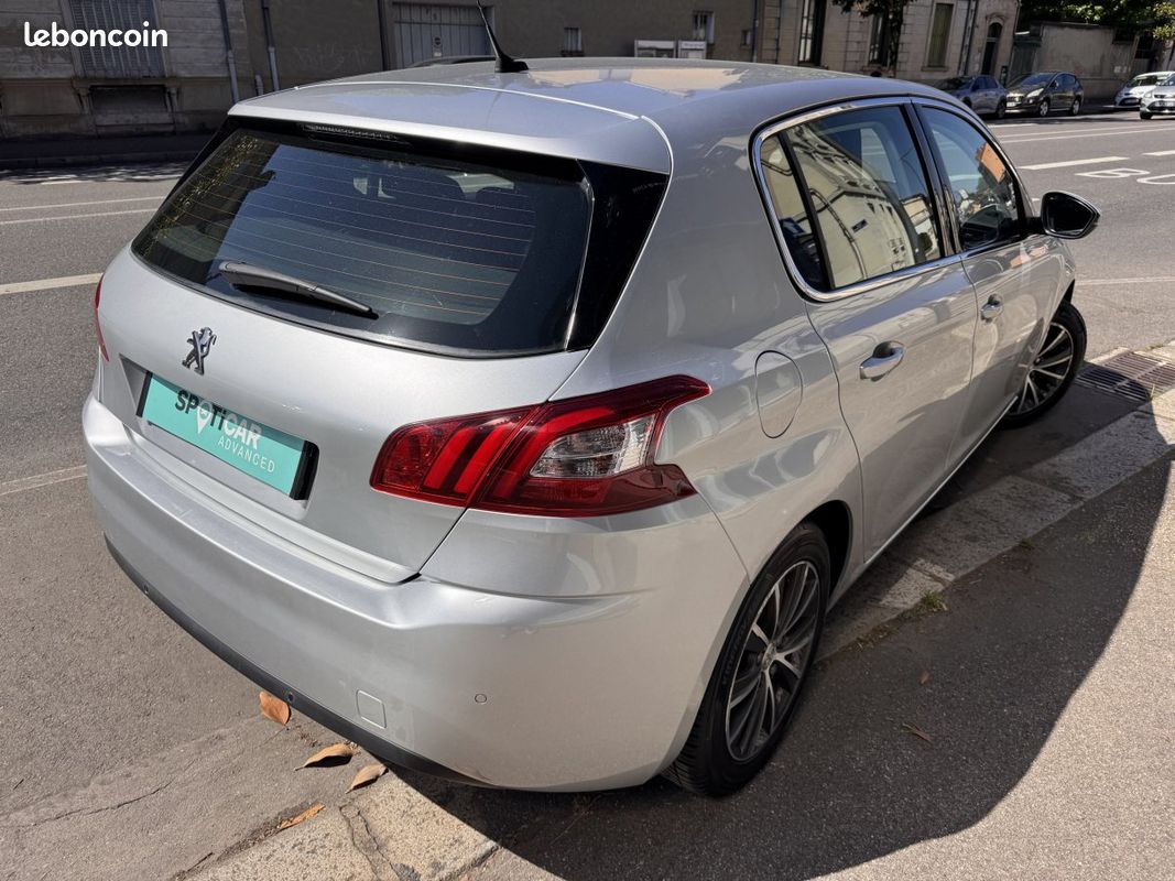 Peugeot 308 (2) 1.2 Puretech 130 EAT6 Allure (image 7)
