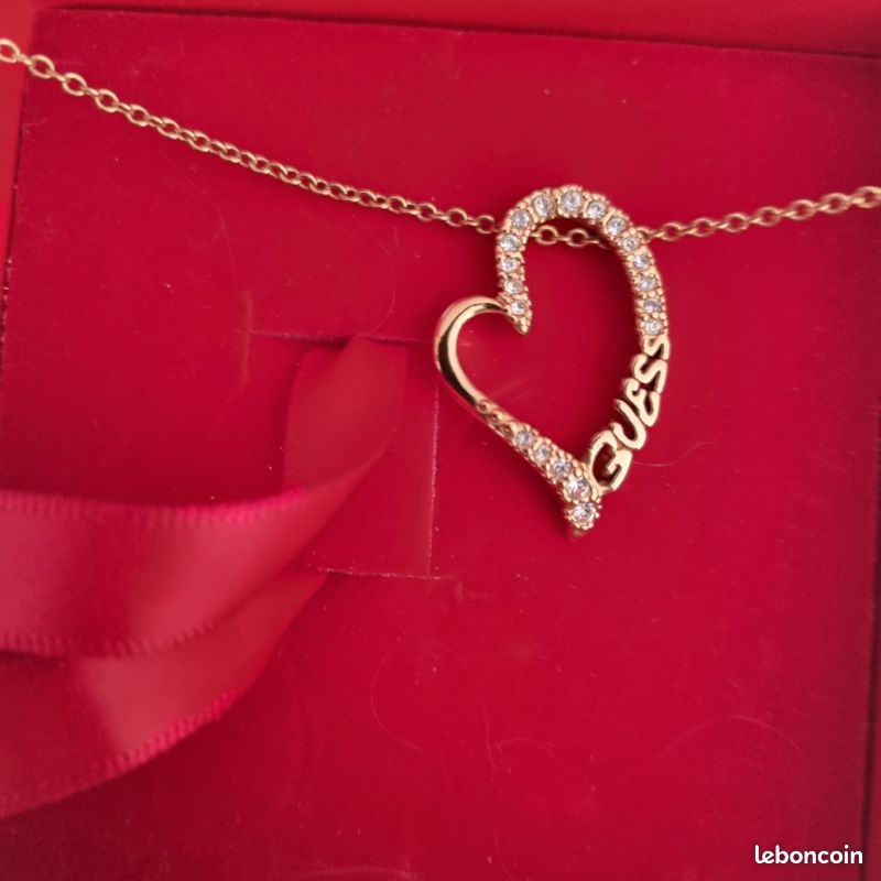 Collier Guess That's Amore - Pendentif Cœur Plaqué Or Rose 18K, Strass Swarovski - Neuf