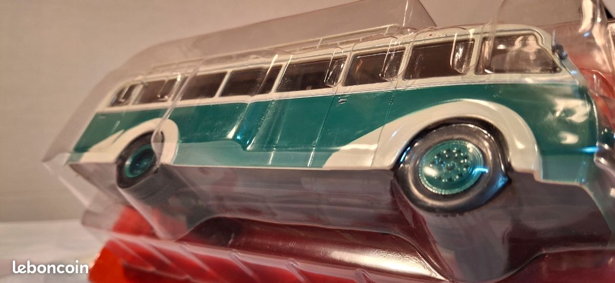 AUTOBUS & AUTOCARS DU MONDE N° 28 BROSSEL A 92 DARL 1962 VALENCIENNES au 1/43
