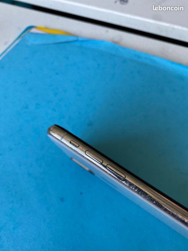 Iphone X (image 3)