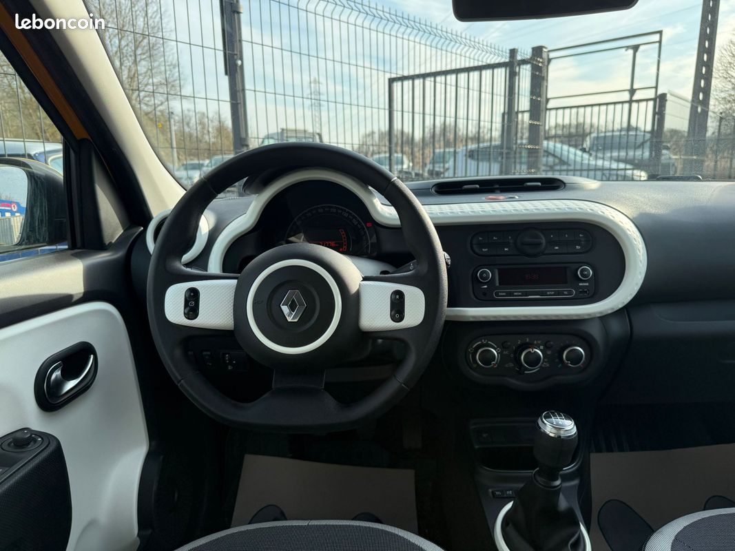 Renault Twingo 1.0 SCe 75 CV LIMITED - Sièges Chauffant - Financement à partir de 150e/Mois (image 11)